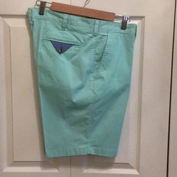 *EUC* Club Room sea foam green shorts. Size 36 - Picture 2 of 6